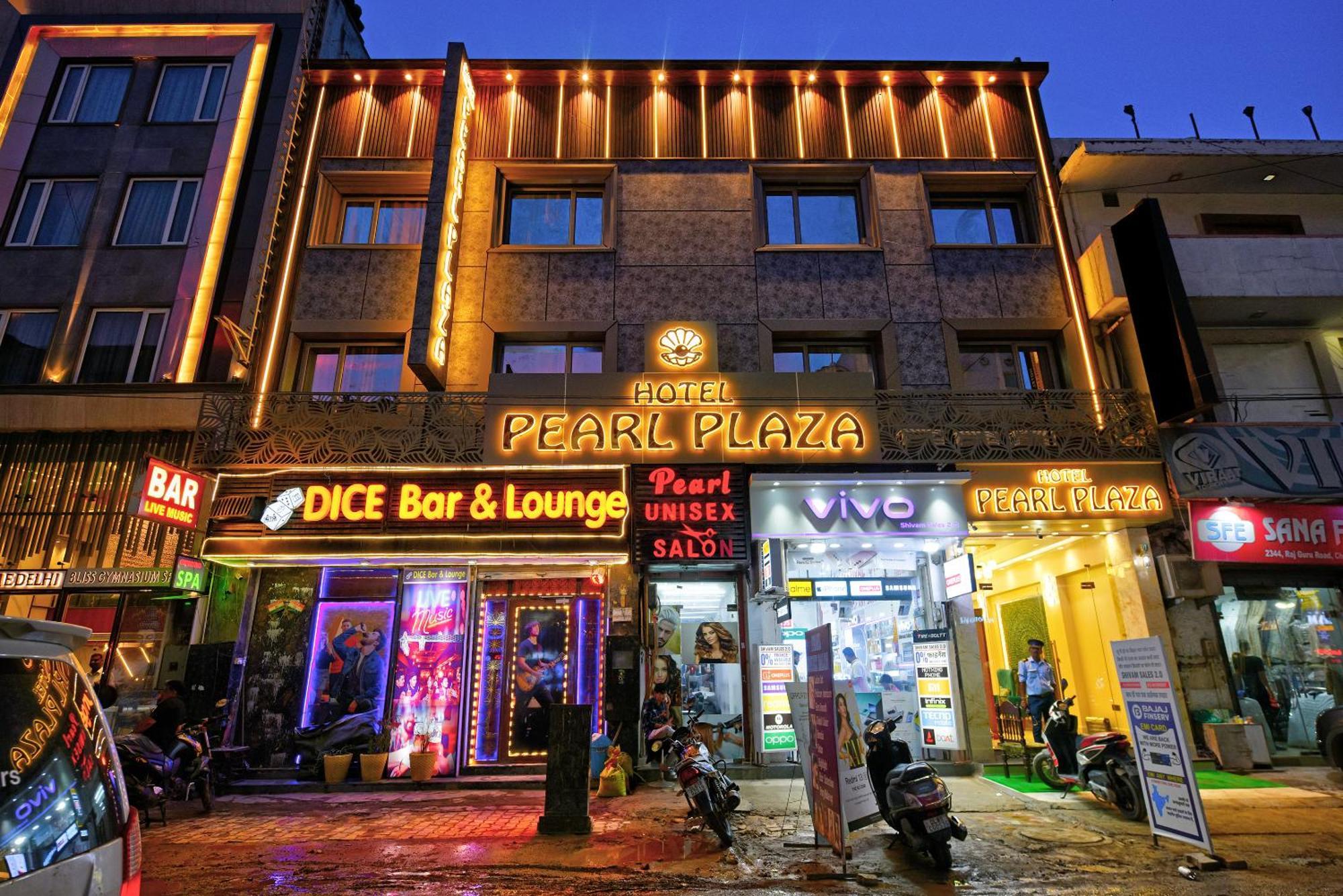 The Pearl Plaza Hotel In City Centre - Near New Delhi Railway Station Nova Deli Exterior foto