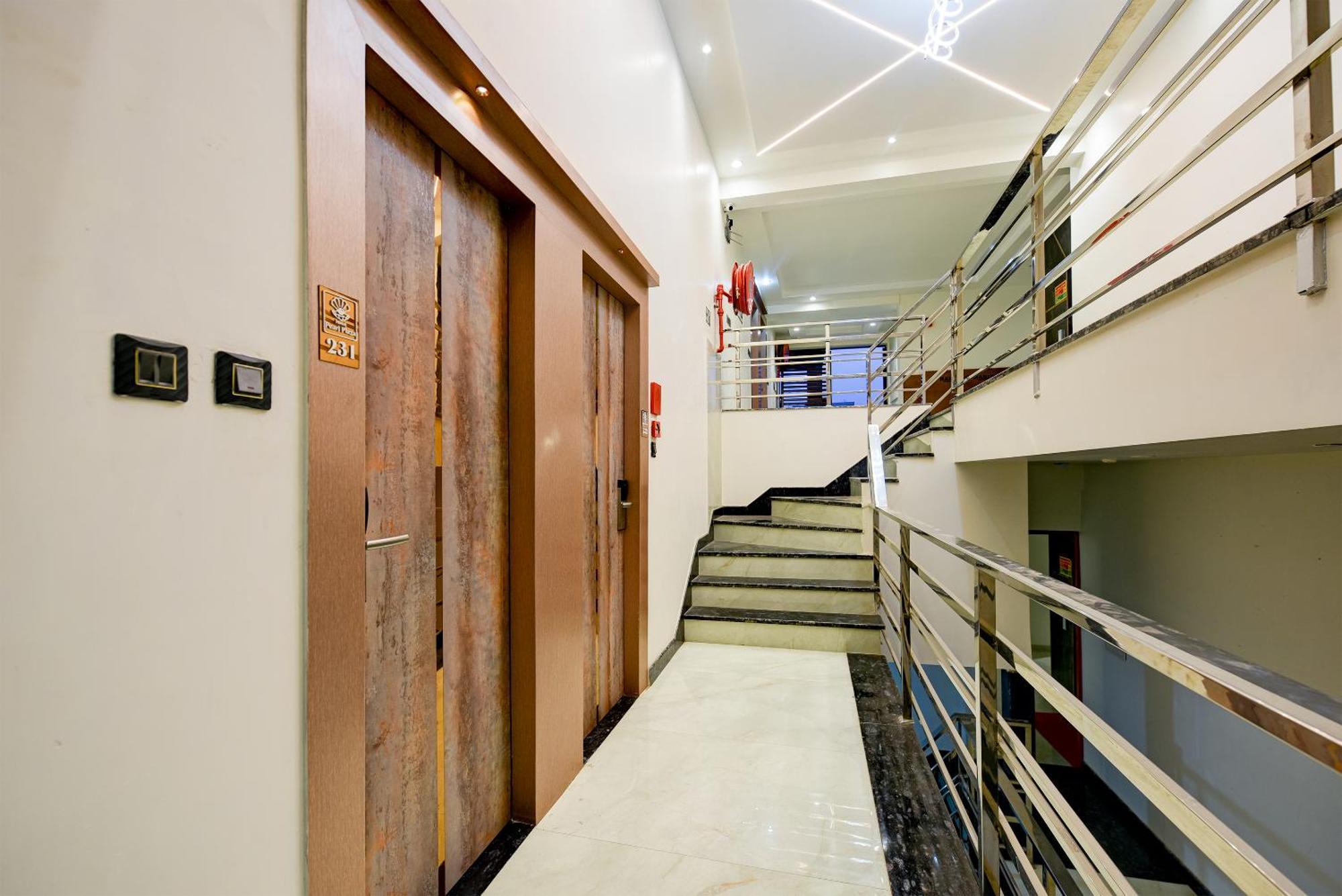 The Pearl Plaza Hotel In City Centre - Near New Delhi Railway Station Nova Deli Exterior foto