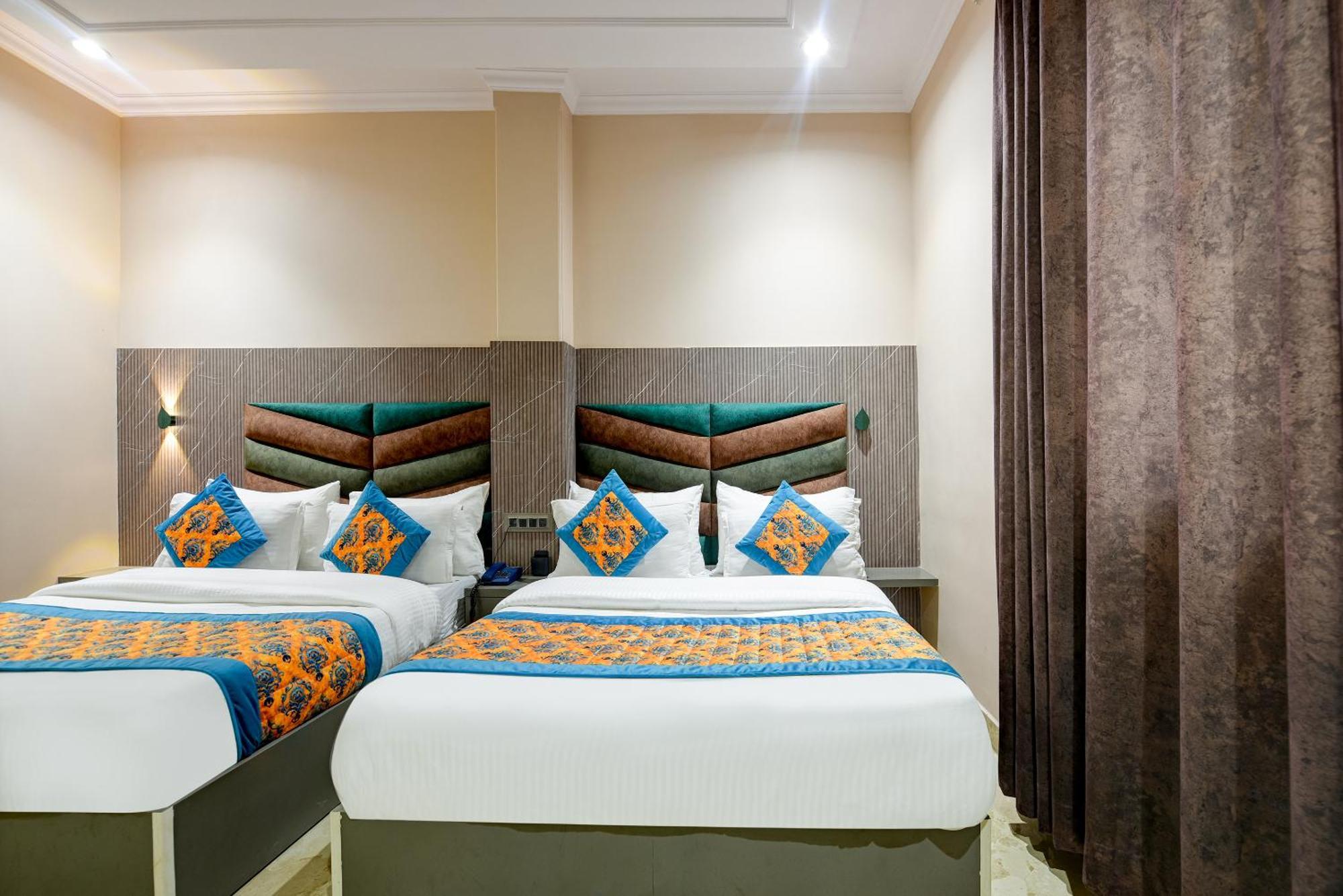 The Pearl Plaza Hotel In City Centre - Near New Delhi Railway Station Nova Deli Exterior foto