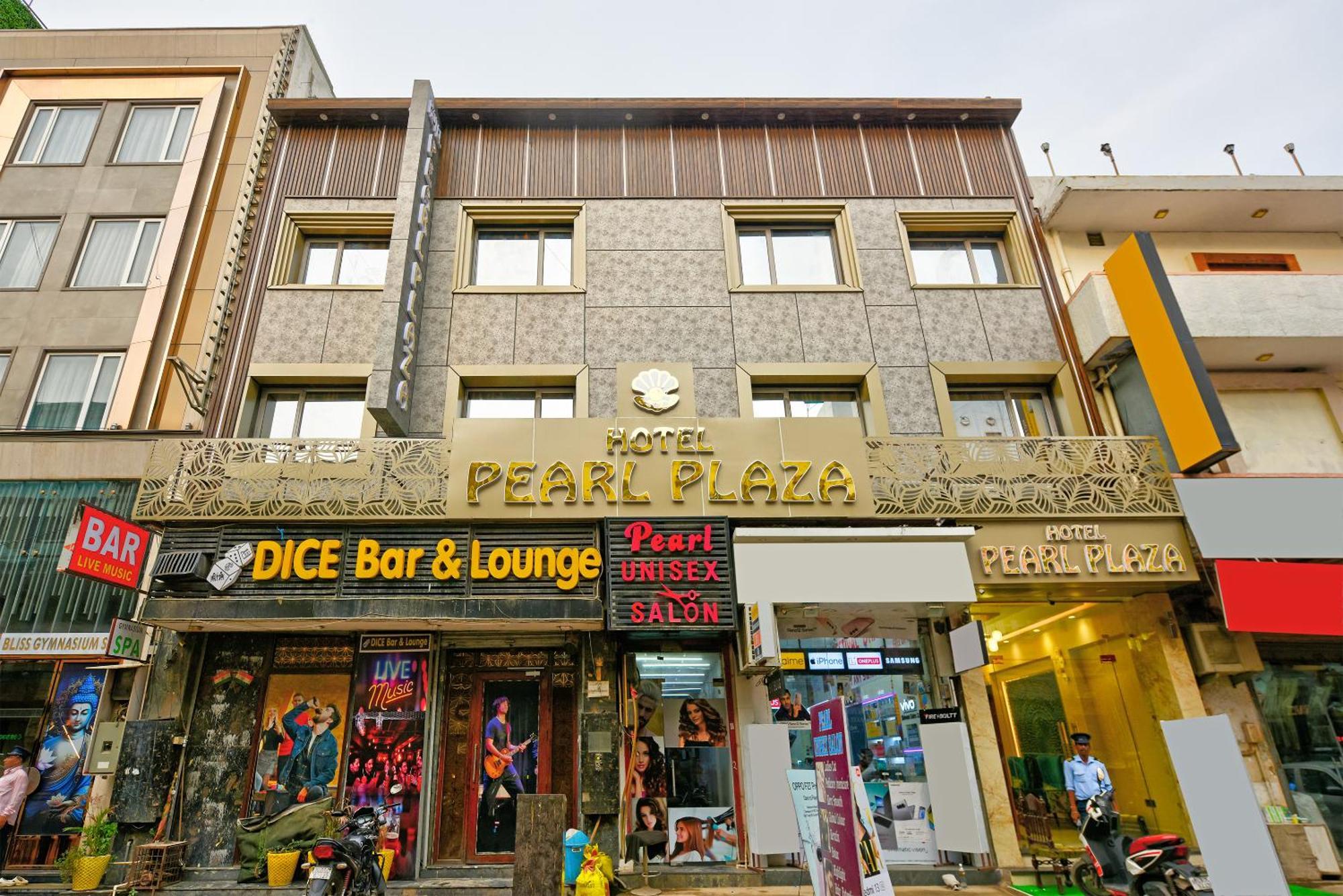 The Pearl Plaza Hotel In City Centre - Near New Delhi Railway Station Nova Deli Exterior foto