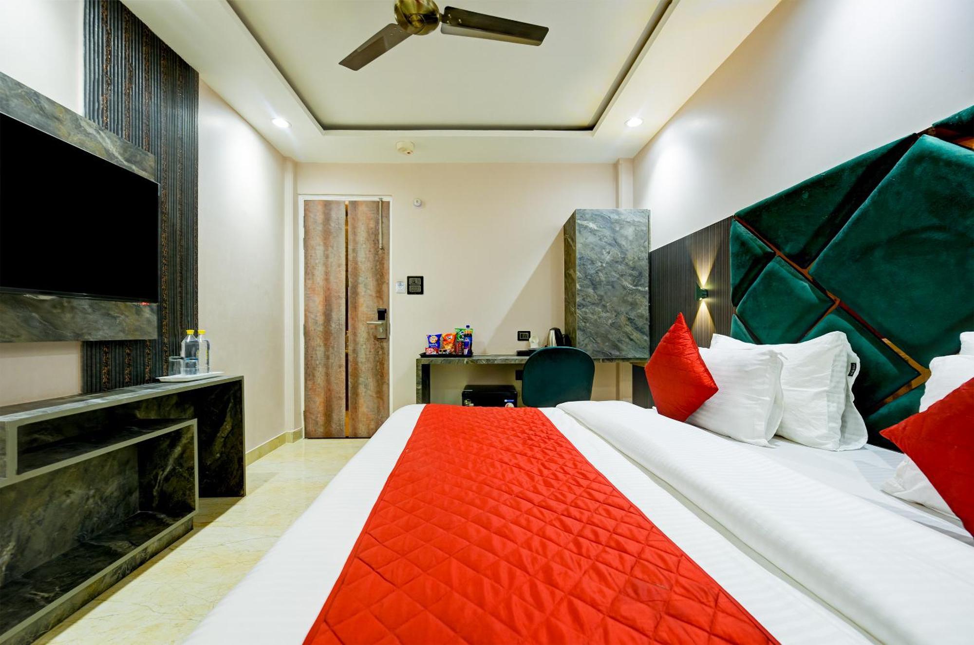 The Pearl Plaza Hotel In City Centre - Near New Delhi Railway Station Nova Deli Exterior foto