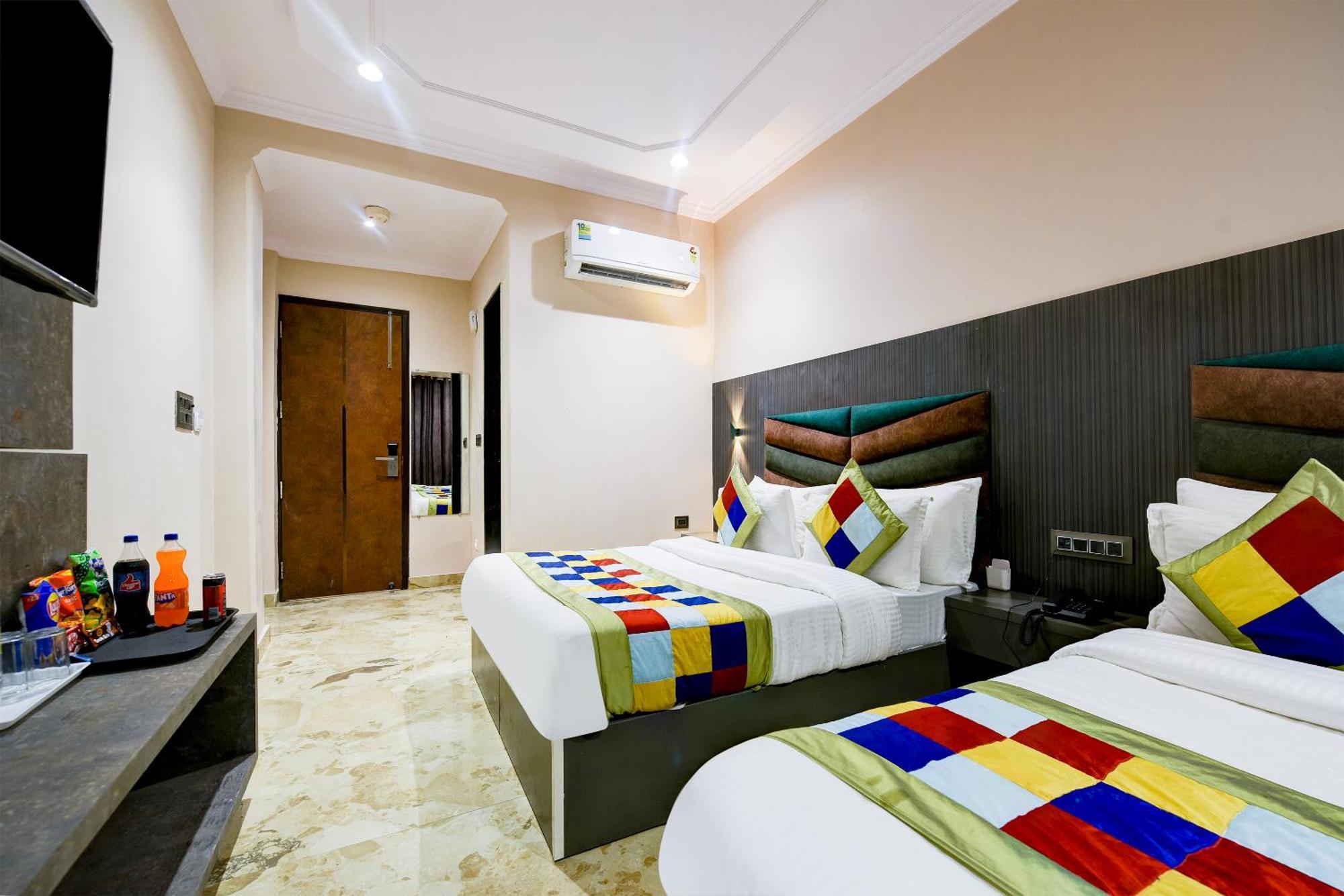 The Pearl Plaza Hotel In City Centre - Near New Delhi Railway Station Nova Deli Exterior foto